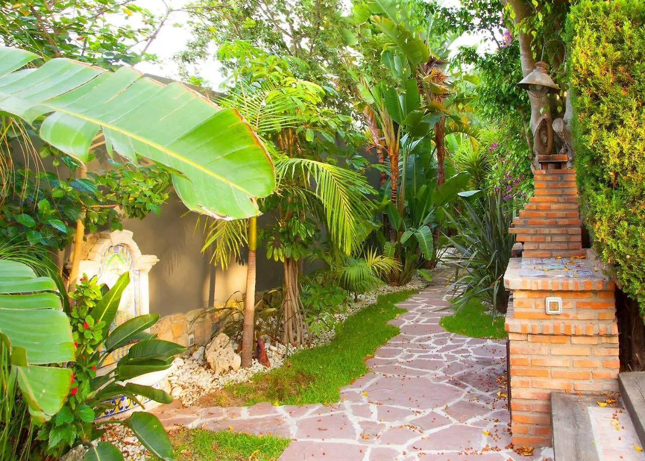 Villa De Lujo Con Jardines Y Piscina El Puerto de Santa Maria Spain